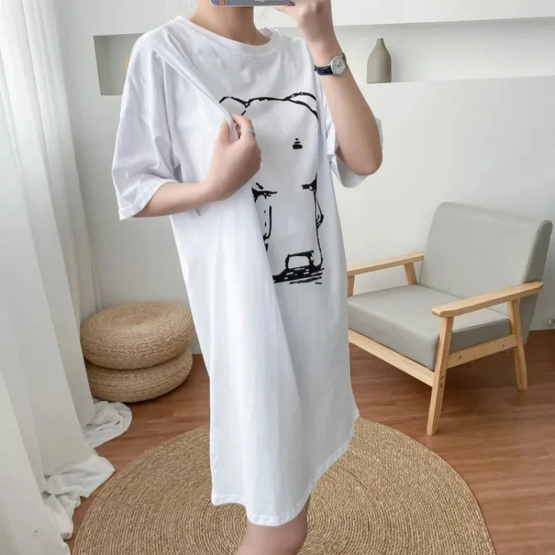 Graphic Nursing T-Shirt – Loose Fit Summer Breastfeeding Top