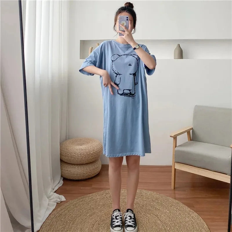 Graphic Nursing T-Shirt – Loose Fit Summer Breastfeeding Top