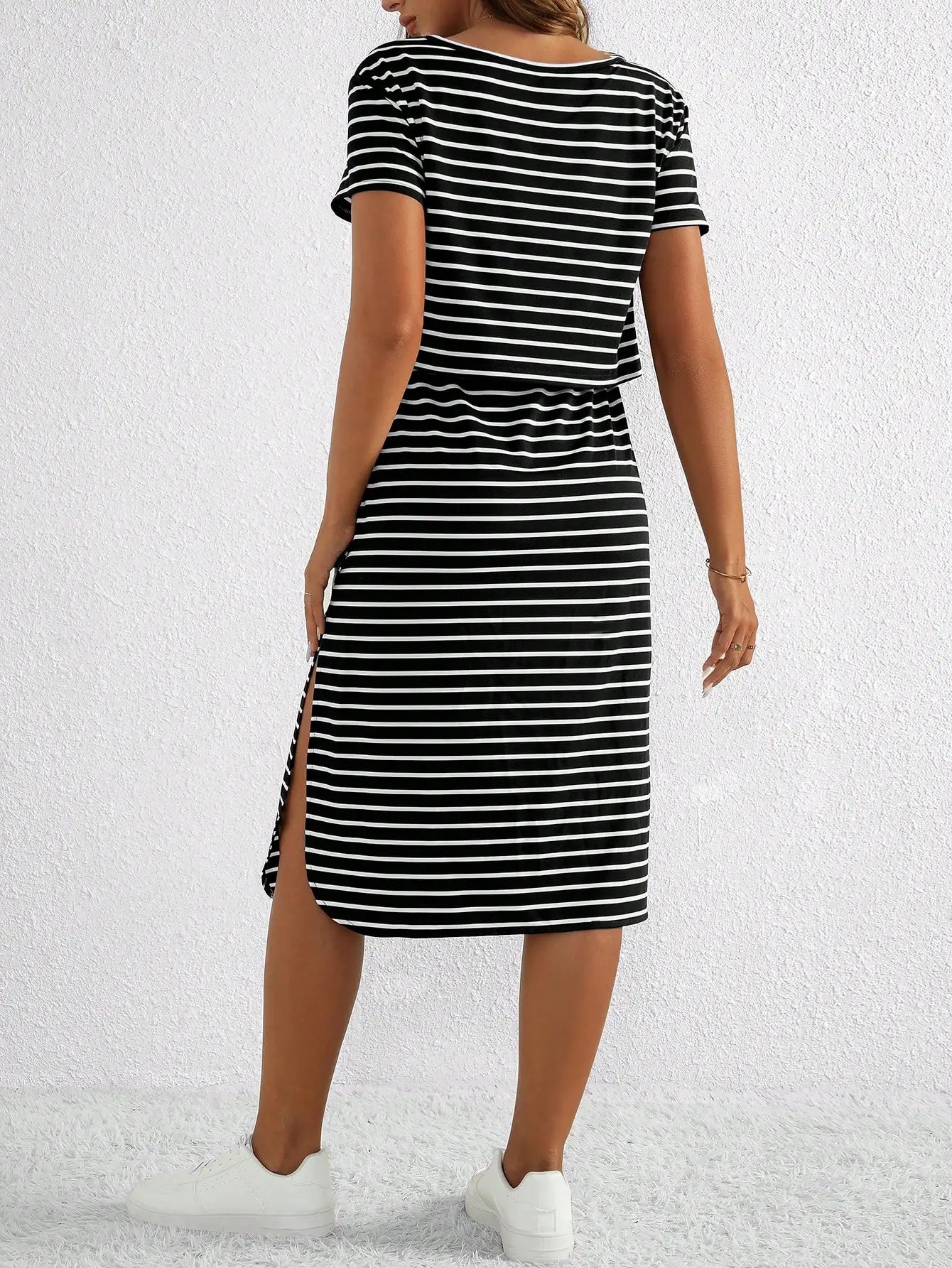 ### **Striped Maternity Nursing Dress – Short Sleeve Summer Breastfeeding Wear**
